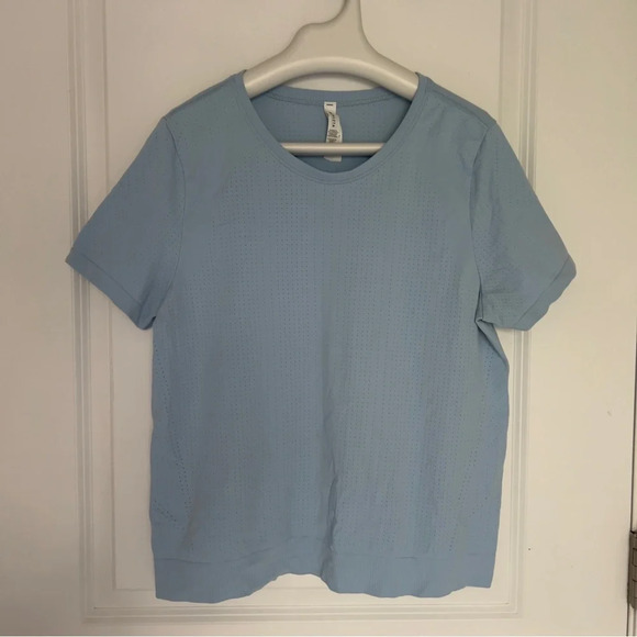 Athleta In Motion Tee Size  Large Color Career Blue - Picture 4 of 7